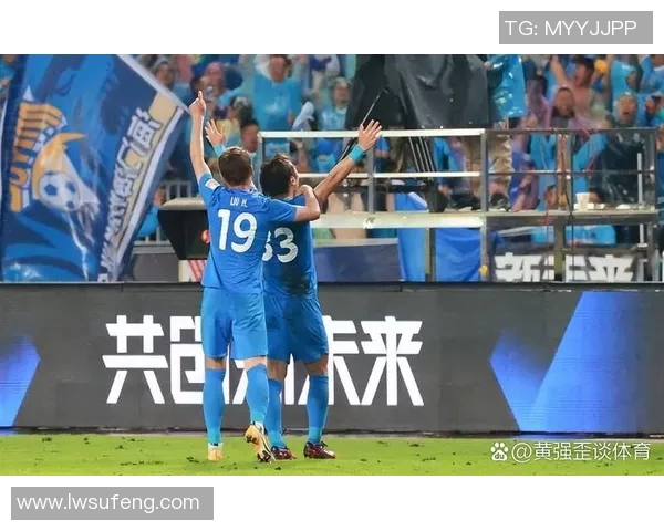 南京羽毛球队在选拔赛中以100分稳居积分榜首位展现强劲实力